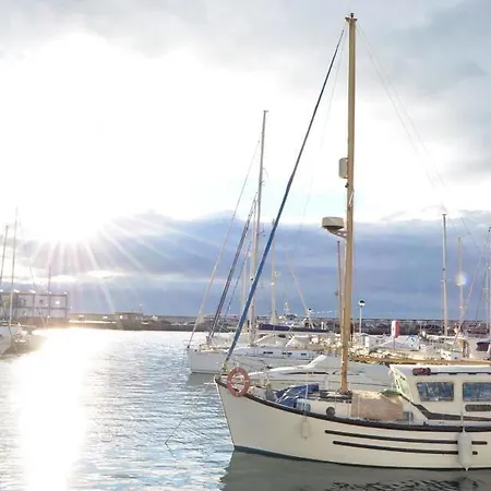 Puerto Deportivo 아파트 *